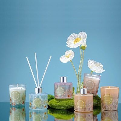 ست هدیه 60 گرمی 50 میلی لیتری شمع معطر پخش کننده نی کاج رنگارنگ جشن عروسی