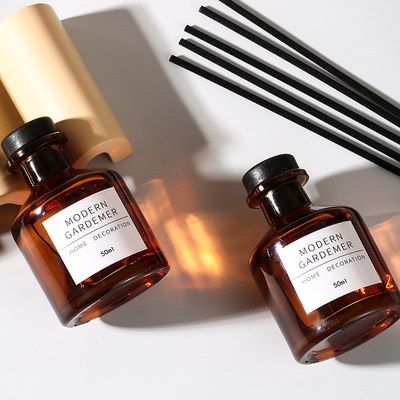 عطر 50 میلی لیتری آروما رید دیفیوزر خانگی با چوب مشکی