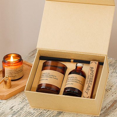AROMA HOME لوکس برچسب خصوصی سفارشی آروماتراپی شمع معطر موم سویا ست هدیه نی پخش کننده با پالت چوبی M