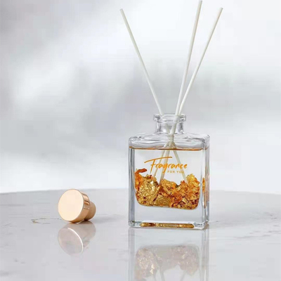 عطر کریسمس Cinnamon Reed Diffuser 120ml با فویل نقره ای طلایی